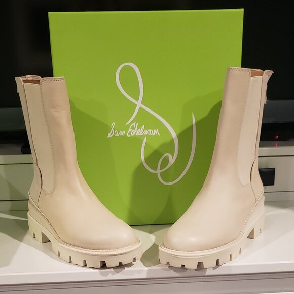 NWT: Sam Edelman Genia Leather Chelsea Boots  Size 8 - Picture 2 of 6